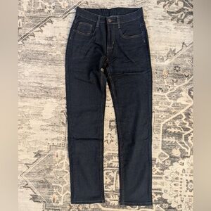 Classic dark blue Women's skinny Jeans by “jeans wear” NWT